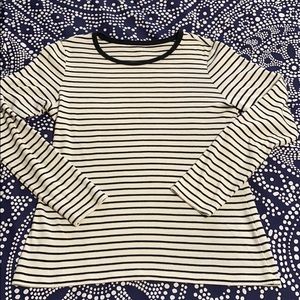 Lands’ End Long Sleeved Scoopneck T-Shirt